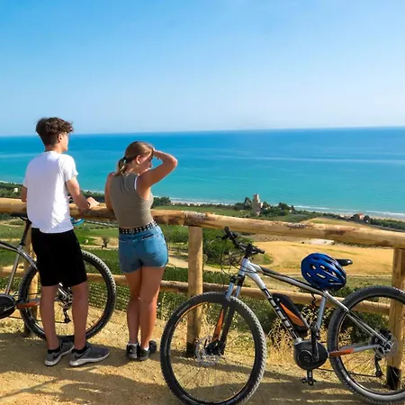 Casa Per Vacanze In Riva Al Mare شقة *