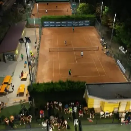 Casa Per Vacanze In Riva Al Mare بينيتو